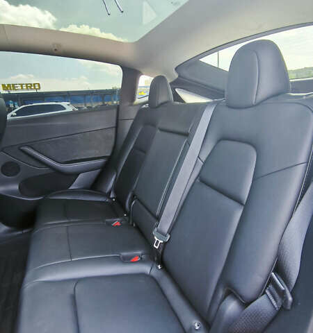 Тесла Model Y 2022 у Харкові на Automoto.ua Сірий Тесла Model Y, об'ємом двигуна 0 л та пробігом 93 тис. км за 26000 $, фото 2 на Automoto.ua