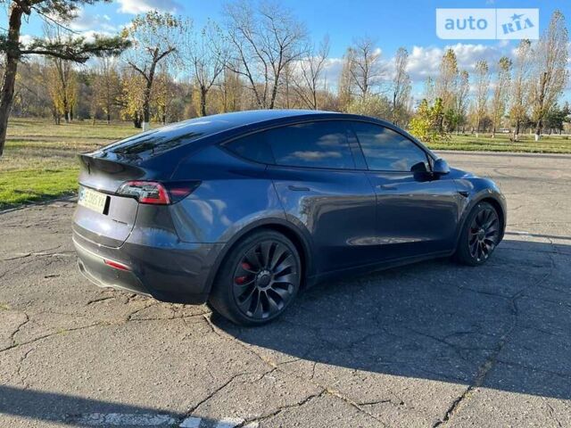 Серый Тесла Model Y, объемом двигателя 0 л и пробегом 17 тыс. км за 36800 $, фото 3 на Automoto.ua