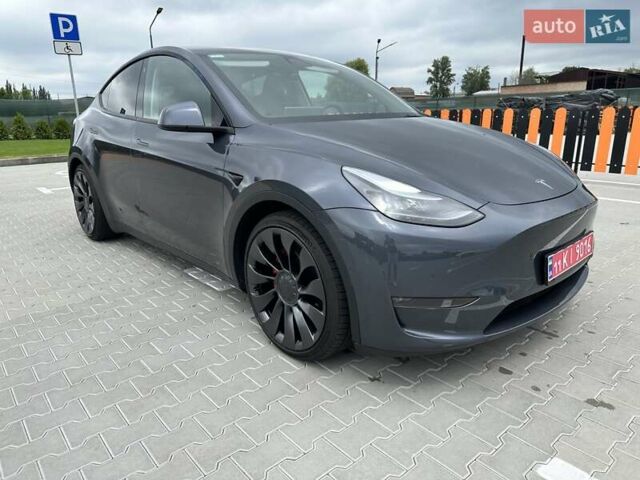 Сірий Тесла Model Y, об'ємом двигуна 0 л та пробігом 47 тис. км за 29999 $, фото 2 на Automoto.ua