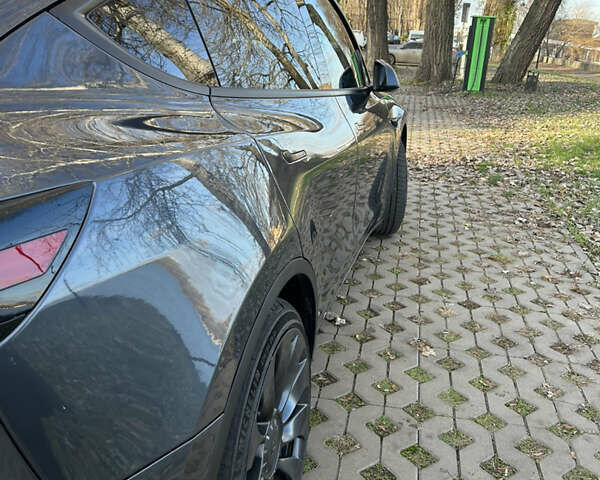 Серый Тесла Model Y, объемом двигателя 0 л и пробегом 53 тыс. км за 31500 $, фото 16 на Automoto.ua