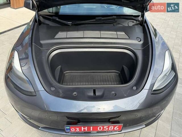 Серый Тесла Model Y, объемом двигателя 0 л и пробегом 93 тыс. км за 23400 $, фото 15 на Automoto.ua