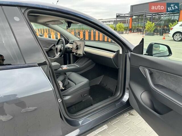 Сірий Тесла Model Y, об'ємом двигуна 0 л та пробігом 47 тис. км за 29999 $, фото 25 на Automoto.ua