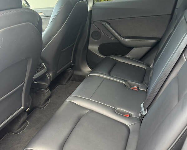Серый Тесла Model Y, объемом двигателя 0 л и пробегом 39 тыс. км за 29800 $, фото 10 на Automoto.ua