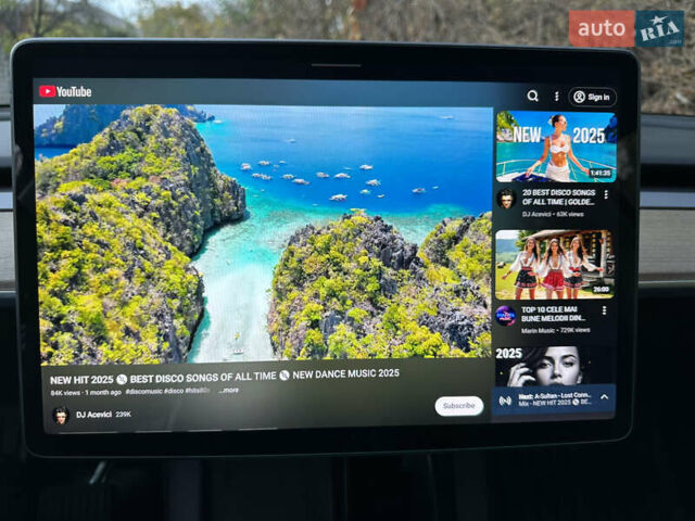 Серый Тесла Model Y, объемом двигателя 0 л и пробегом 95 тыс. км за 24900 $, фото 17 на Automoto.ua