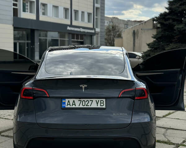 Серый Тесла Model Y, объемом двигателя 0 л и пробегом 51 тыс. км за 30000 $, фото 5 на Automoto.ua