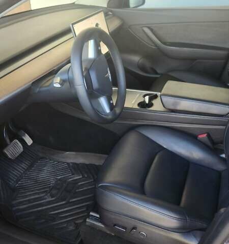 Серый Тесла Model Y, объемом двигателя 0 л и пробегом 18 тыс. км за 33000 $, фото 11 на Automoto.ua