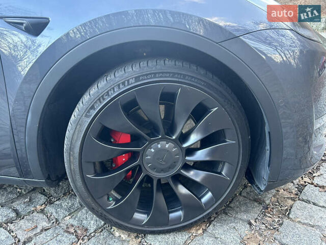 Серый Тесла Model Y, объемом двигателя 0 л и пробегом 53 тыс. км за 31500 $, фото 7 на Automoto.ua