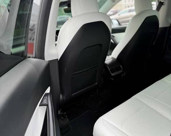 Сірий Тесла Model Y, об'ємом двигуна 0 л та пробігом 165 тис. км за 25000 $, фото 18 на Automoto.ua