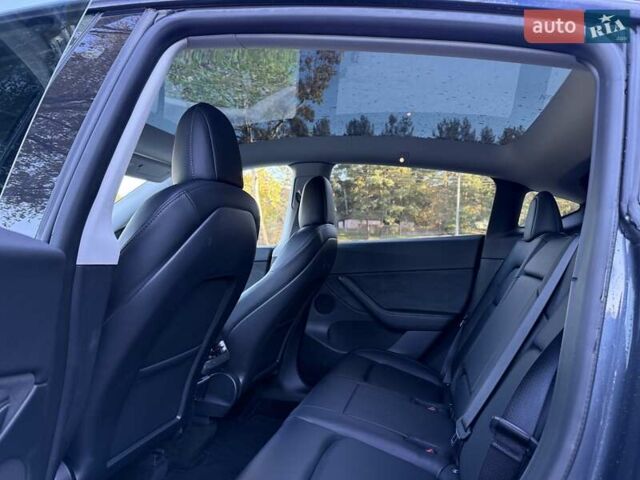 Серый Тесла Model Y, объемом двигателя 0 л и пробегом 38 тыс. км за 24999 $, фото 39 на Automoto.ua