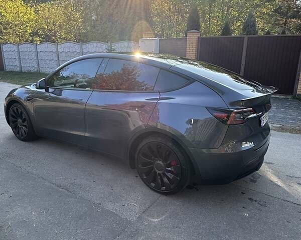 Серый Тесла Model Y, объемом двигателя 0 л и пробегом 28 тыс. км за 32999 $, фото 7 на Automoto.ua