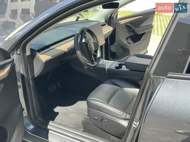 Сірий Тесла Model Y, об'ємом двигуна 0 л та пробігом 31 тис. км за 28800 $, фото 8 на Automoto.ua