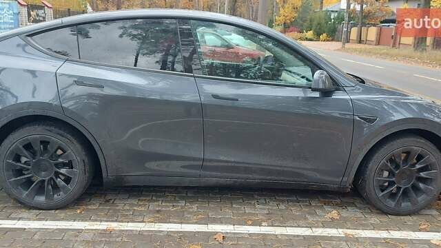 Тесла Model Y 2022 в Буче на Automoto.ua Серый Тесла Model Y, объемом двигателя 0 л и пробегом 144 тыс. км за 21300 $, фото 5 на Automoto.ua