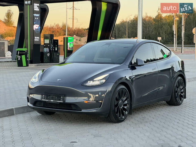Серый Тесла Model Y, объемом двигателя 0 л и пробегом 100 тыс. км за 24500 $, фото 2 на Automoto.ua