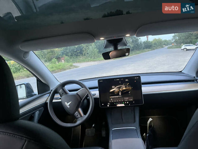 Серый Тесла Model Y, объемом двигателя 0 л и пробегом 30 тыс. км за 25000 $, фото 23 на Automoto.ua