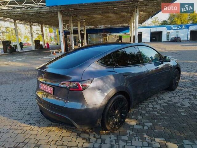 Тесла Model Y 2022 у Києві на Automoto.ua Сірий Тесла Model Y, об'ємом двигуна 0 л та пробігом 95 тис. км за 22700 $, фото 11 на Automoto.ua