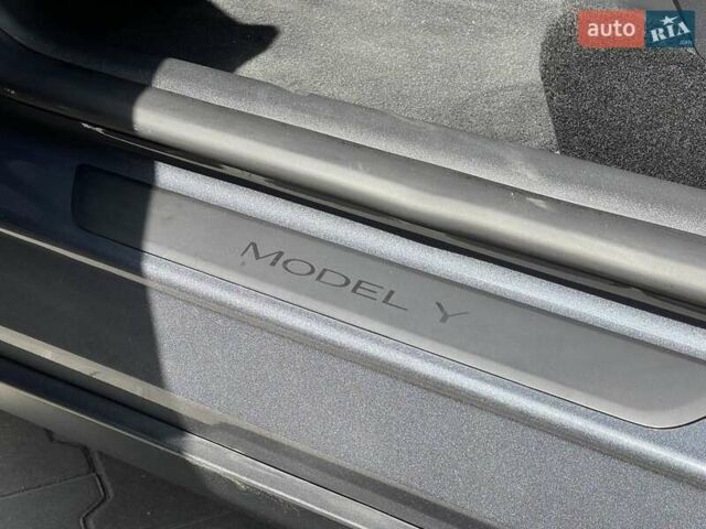 Сірий Тесла Model Y, об'ємом двигуна 0 л та пробігом 31 тис. км за 28800 $, фото 31 на Automoto.ua