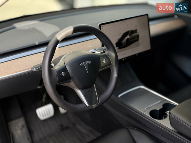 Серый Тесла Model Y, объемом двигателя 0 л и пробегом 54 тыс. км за 26000 $, фото 20 на Automoto.ua