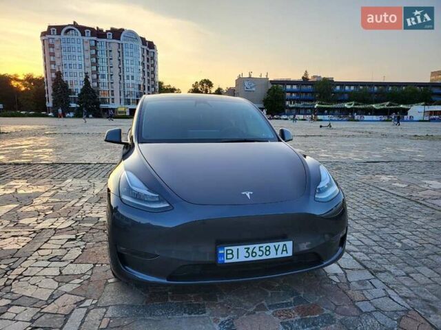 Серый Тесла Model Y, объемом двигателя 0 л и пробегом 49 тыс. км за 26950 $, фото 18 на Automoto.ua