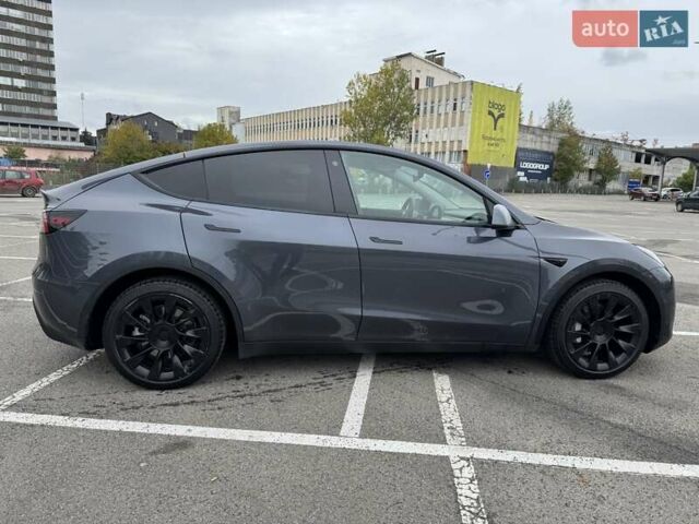 Серый Тесла Model Y, объемом двигателя 0 л и пробегом 61 тыс. км за 25500 $, фото 34 на Automoto.ua