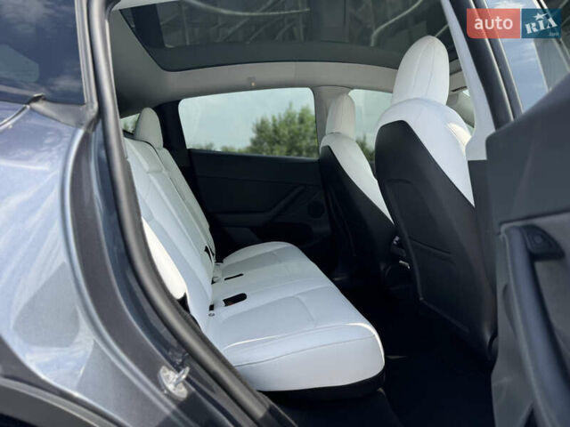 Тесла Model Y 2022 в Киеве на Automoto.ua Серый Тесла Model Y, объемом двигателя 0 л и пробегом 28 тыс. км за 29300 $, фото 29 на Automoto.ua