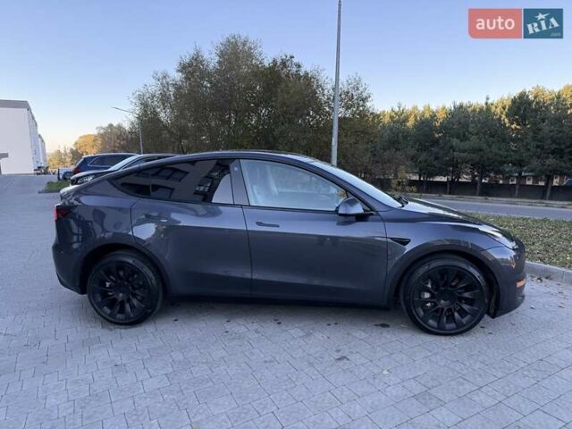 Серый Тесла Model Y, объемом двигателя 0 л и пробегом 38 тыс. км за 24999 $, фото 8 на Automoto.ua