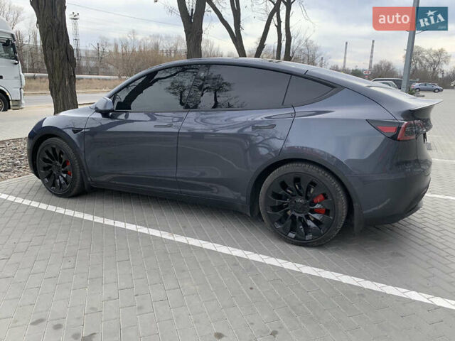 Серый Тесла Model Y, объемом двигателя 0 л и пробегом 29 тыс. км за 32700 $, фото 6 на Automoto.ua