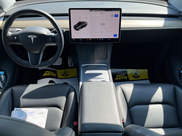 Серый Тесла Model Y, объемом двигателя 82 л и пробегом 22 тыс. км за 27000 $, фото 9 на Automoto.ua