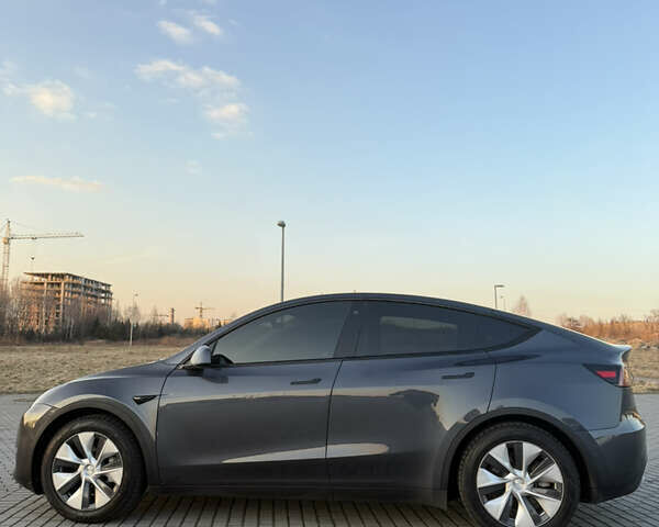 Серый Тесла Model Y, объемом двигателя 0 л и пробегом 37 тыс. км за 30000 $, фото 8 на Automoto.ua