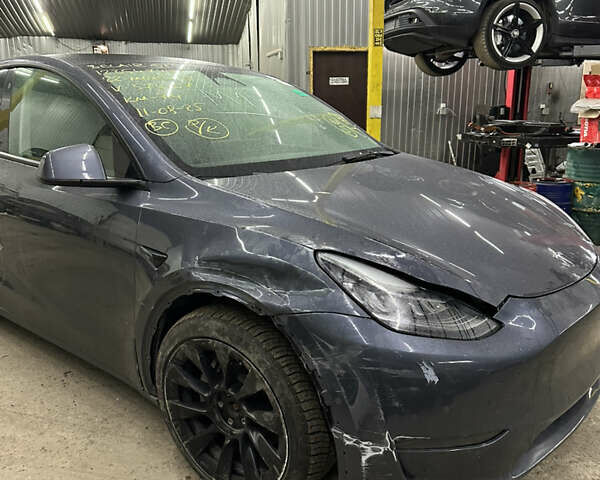 Серый Тесла Model Y, объемом двигателя 0 л и пробегом 73 тыс. км за 23500 $, фото 2 на Automoto.ua