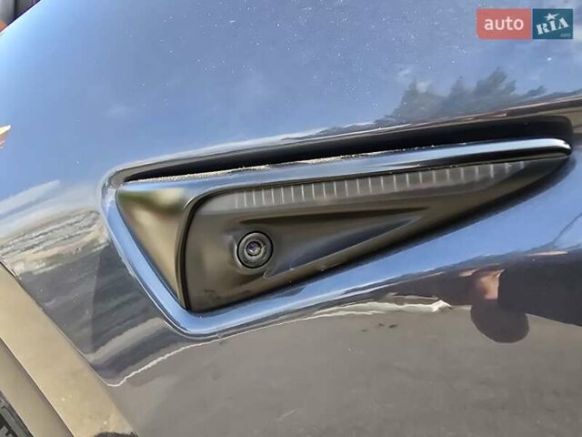 Серый Тесла Model Y, объемом двигателя 0 л и пробегом 34 тыс. км за 27500 $, фото 49 на Automoto.ua