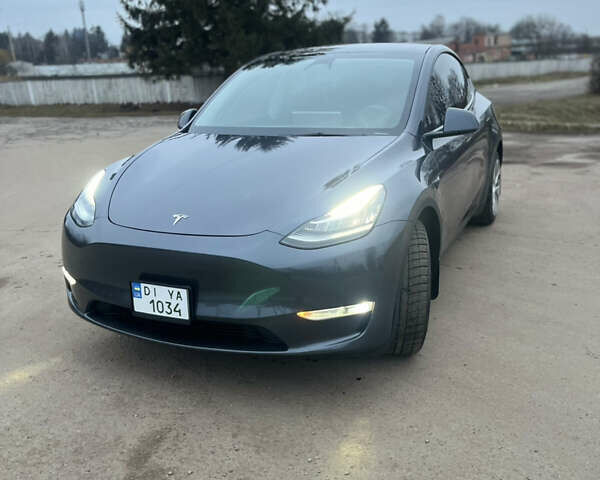 Серый Тесла Model Y, объемом двигателя 0 л и пробегом 42 тыс. км за 30000 $, фото 12 на Automoto.ua