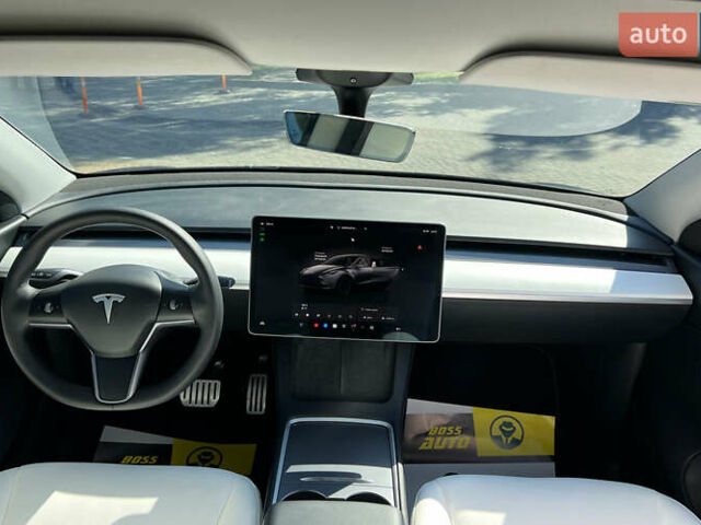 Серый Тесла Model Y, объемом двигателя 0 л и пробегом 160 тыс. км за 26750 $, фото 10 на Automoto.ua