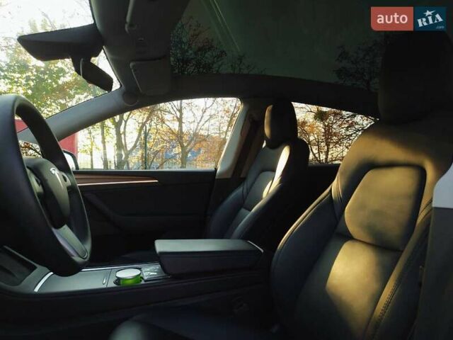 Тесла Model Y 2022 у Києві на Automoto.ua Сірий Тесла Model Y, об'ємом двигуна 0 л та пробігом 95 тис. км за 22700 $, фото 1 на Automoto.ua