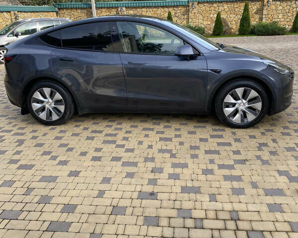 Серый Тесла Model Y, объемом двигателя 0 л и пробегом 30 тыс. км за 45999 $, фото 26 на Automoto.ua