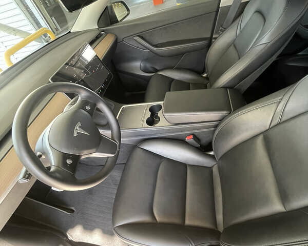 Серый Тесла Model Y, объемом двигателя 0 л и пробегом 78 тыс. км за 30500 $, фото 26 на Automoto.ua