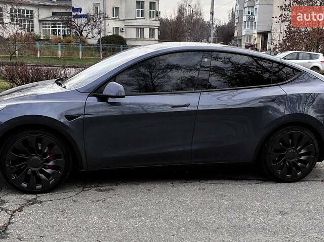 Серый Тесла Model Y, объемом двигателя 0 л и пробегом 82 тыс. км за 26500 $, фото 2 на Automoto.ua