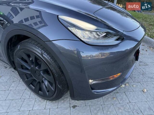 Серый Тесла Model Y, объемом двигателя 0 л и пробегом 38 тыс. км за 24999 $, фото 27 на Automoto.ua