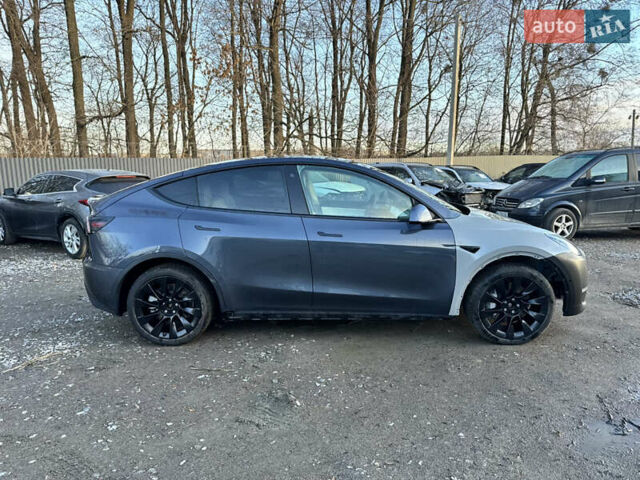 Серый Тесла Model Y, объемом двигателя 0 л и пробегом 65 тыс. км за 19300 $, фото 5 на Automoto.ua