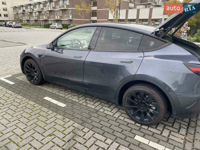 Серый Тесла Model Y, объемом двигателя 0 л и пробегом 56 тыс. км за 35370 $, фото 4 на Automoto.ua