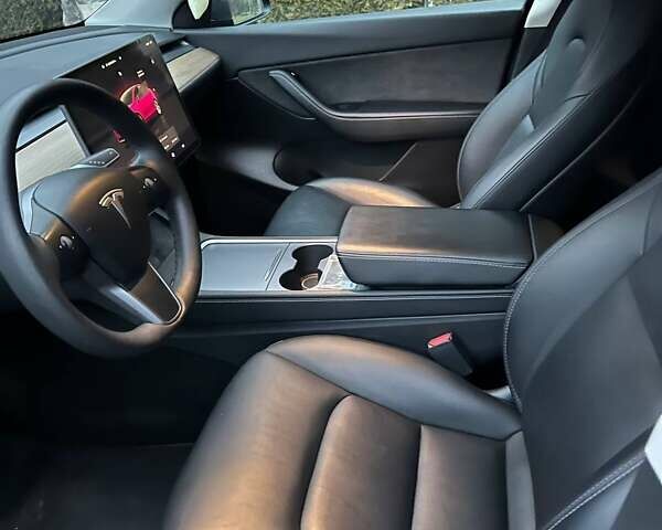 Серый Тесла Model Y, объемом двигателя 0 л и пробегом 84 тыс. км за 24400 $, фото 18 на Automoto.ua