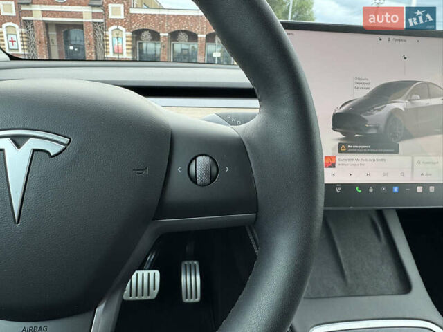 Серый Тесла Model Y, объемом двигателя 0 л и пробегом 27 тыс. км за 27500 $, фото 23 на Automoto.ua