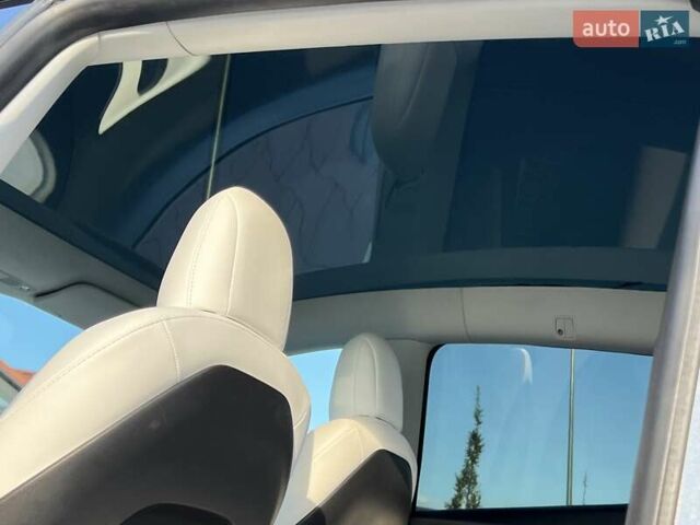 Сірий Тесла Model Y, об'ємом двигуна 0 л та пробігом 25 тис. км за 33000 $, фото 62 на Automoto.ua