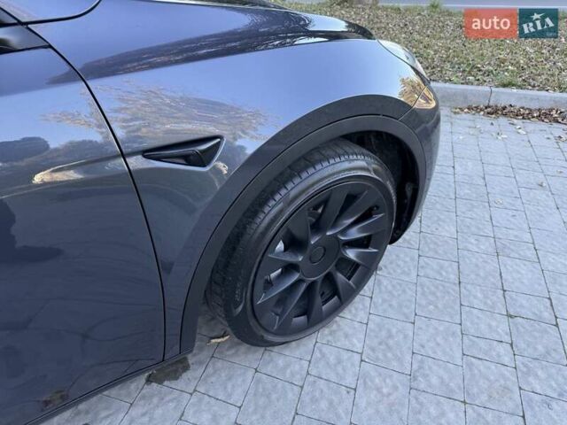 Серый Тесла Model Y, объемом двигателя 0 л и пробегом 38 тыс. км за 24999 $, фото 25 на Automoto.ua