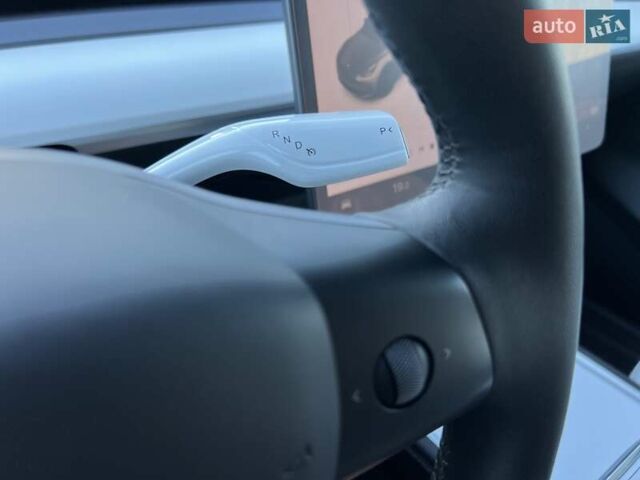 Сірий Тесла Model Y, об'ємом двигуна 0 л та пробігом 25 тис. км за 33000 $, фото 43 на Automoto.ua