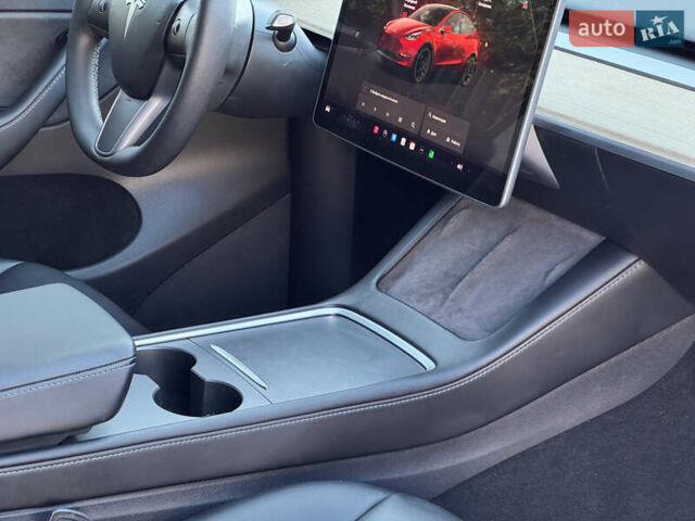 Серый Тесла Model Y, объемом двигателя 0 л и пробегом 100 тыс. км за 24500 $, фото 68 на Automoto.ua