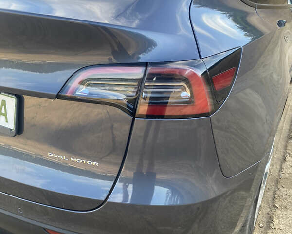 Серый Тесла Model Y, объемом двигателя 0 л и пробегом 30 тыс. км за 45999 $, фото 10 на Automoto.ua