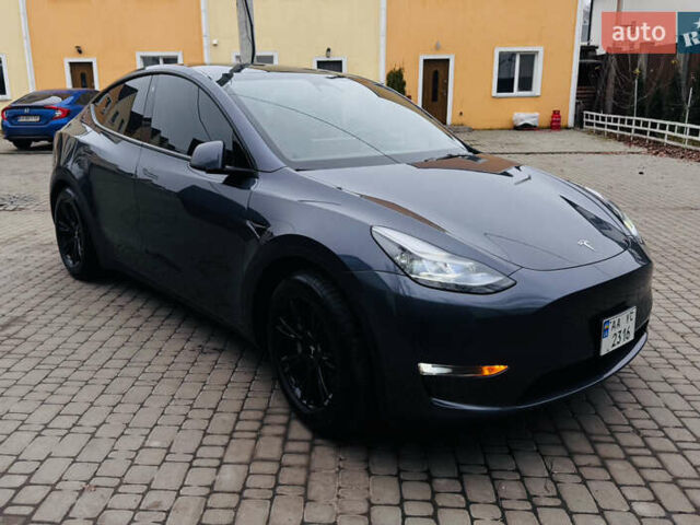 Сірий Тесла Model Y, об'ємом двигуна 0 л та пробігом 46 тис. км за 27500 $, фото 4 на Automoto.ua
