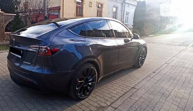 Серый Тесла Model Y, объемом двигателя 0 л и пробегом 35 тыс. км за 29950 $, фото 5 на Automoto.ua