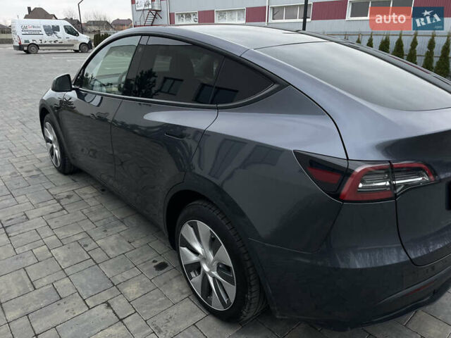Сірий Тесла Model Y, об'ємом двигуна 0 л та пробігом 65 тис. км за 25500 $, фото 72 на Automoto.ua
