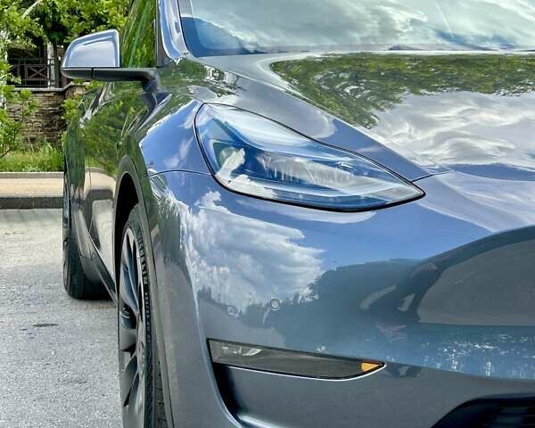 Серый Тесла Model Y, объемом двигателя 0 л и пробегом 56 тыс. км за 28500 $, фото 10 на Automoto.ua